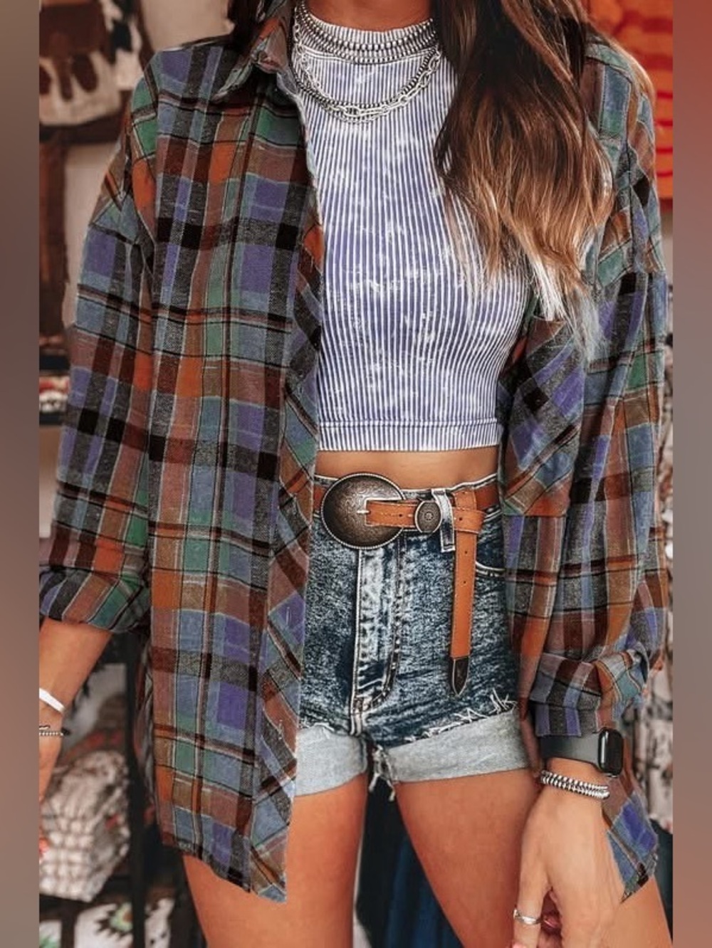 Vintage Plaid Button-Up Shirt 🧡